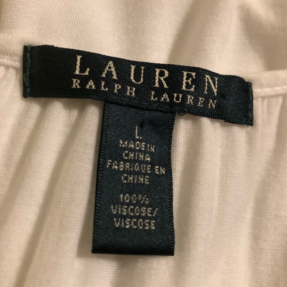 Pretty White Knit Top - Picture 5 of 8